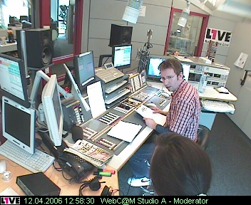mp_1live_060412_93.jpg