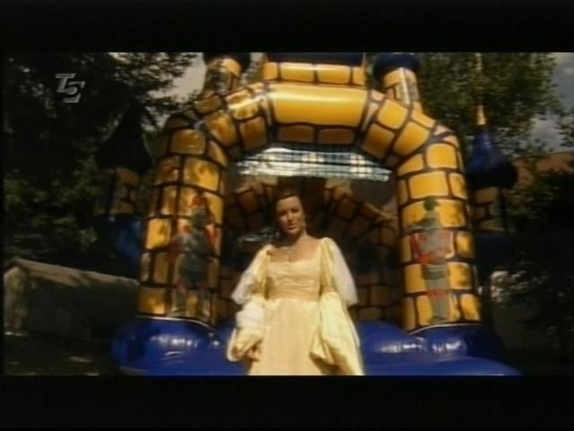 mp_cinematv060726_76.jpg
