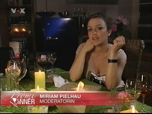 mp_promidinner050827_326.jpg