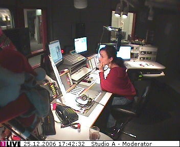 mp_1live_061225_102.jpg