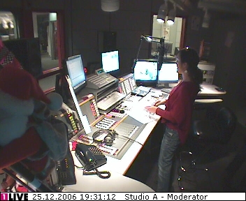 mp_1live_061225_138.jpg