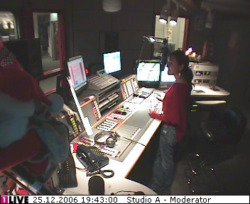 mp_1live_061225_144.jpg