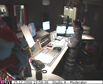 mp_1live_061225_156.jpg