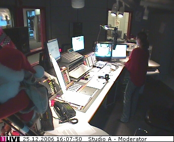 mp_1live_061225_56.jpg